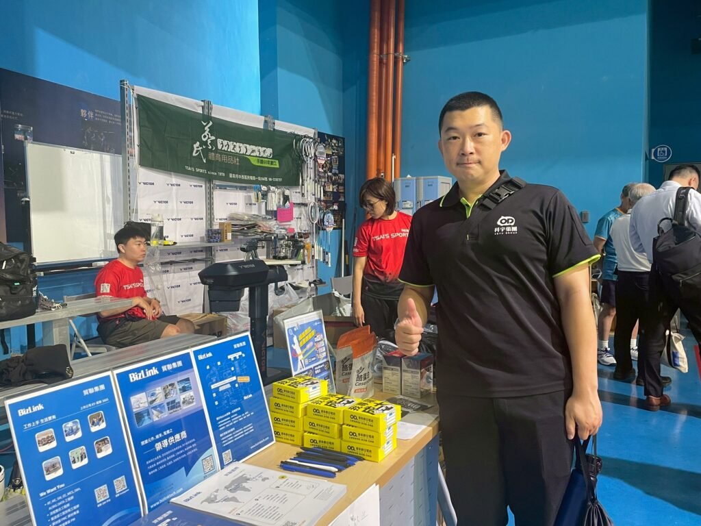 科宇集團之睿朱數位電商 黃經理到現場視察比賽現況為比賽加油